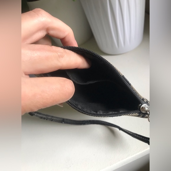 Black/gray- Cute authentic coach clutch - Picture 3 of 3